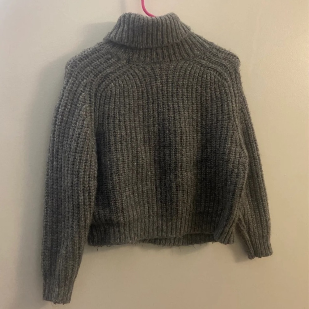 Grey sweater